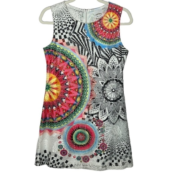 Fleur De Lis Mandala Print Lace Overlay Shift Dress - Picture 2 of 15